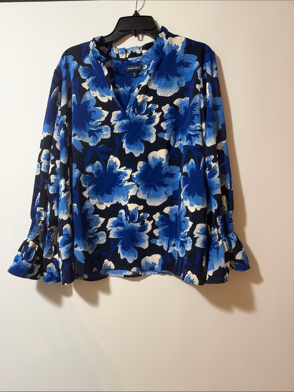 Studio Park Blue & White Floral V-Neck Blouse